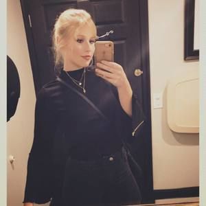 Meet your Posher, Lauren